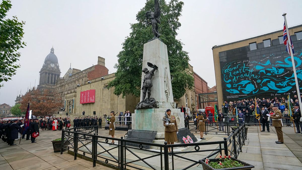 remembrance sunday leeds